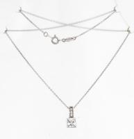 Ezüst (Ag) nyaklánc kristály medállal, 3,67 g