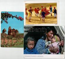 INDIA - 40 db modern nagyobb méretű képeslap / 40 modern bigger sized postcards
