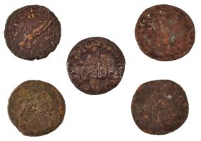 Római Birodalom 5db-os bronz érmetétel, közte Vespasianus és Faustina portréi T:F,VG Roman Empire 5pcs bronze coin lot, within Vespasian and Faustina C:F,VG