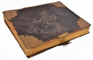 Antik, XIX. századi fotóalbum, bőrkötésben, sarkaiban réz veretekkel, belső kötéstáblán Bausek Péter...