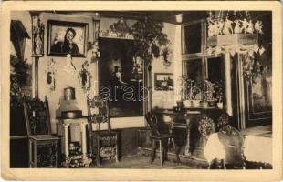 Chiusa, Klausen (Südtirol); Gruss aus dem Klausner Batzenhäusl (Rauter) / hotel interior (EK)