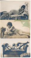 3 db régi francia finoman erotikus képeslap / 3 pre-1945 French gently erotic postcards