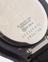 Junghans Mega férfi karóra kvarc szerkezettel. Dátum kijelzéssel, 37 mm