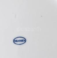Meissen hagymamintás kínáló, jelzett, kopással, d: 26,5 cm