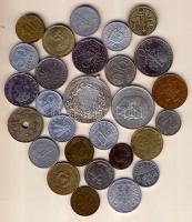 Vegyes világ 26 db fémpénz régi és új + 1947. 5Ft Ag "Kossuth" + 1920. "Gátfutás" versenydíj érdemérem Ag T:vegyes