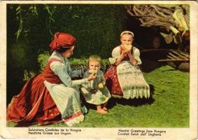 Magyar népviselet. MEFHOSZ Könyvkiadó és Terjesztő Vállalat kiadása / Hungarian folklore (EB)