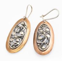 Ezüst(Ag) fülbevalópár, jelzés nélkül, h: 3,5 cm, nettó: 7,1 g