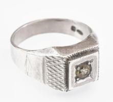 Ezüst(Ag) férfi gyűrű, jelzett, méret: 58, bruttó: 4,5 g