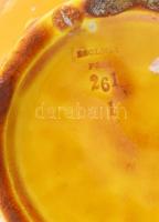 cca 1870-1880 Zsolnay sárga mázas kancsó. Bütykös és stilizált krizantém díszítéssel. Jelzett, kopás...