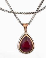 Ezüst(Ag) venezianer nyaklánc szintetikus rubin medállal, jelzett, h: 58 cm, bruttó: 20,9 g