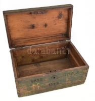 Vass Gyula 1915 feliratos első világháborús katonaláda, kulcs nélkül, kopással, 52x31x25 cm