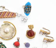 Ezüst(Ag) vegyes ékszer tétel, jelzéssel és jelzés nélkül, bruttó: 113 g