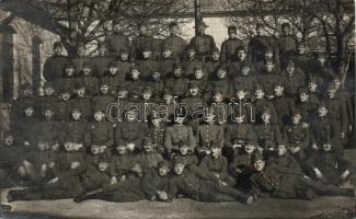 1938 Pécs, magyar katonák csoportképe photo