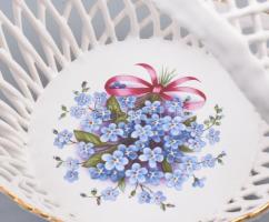 Herend Porcelán kosár kínáló. Jelzett, kis kopással, 18x11,5x13 cm