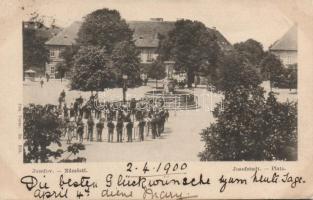 Praha Josefov with music band