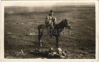 1913 Katona búcsúja a bajtársaktól / Military goodbye