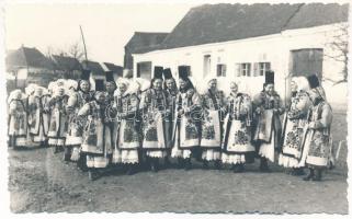 Beszterce, Bistritz, Bistrita; Reg. Cluj, Costume sasesti / Erdélyi szász népviselet / Transylvanian Saxon folklore. photo