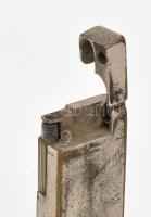 Régi monogramos ezüstözött bronz öngyújtó, kopott, m: 6 cm