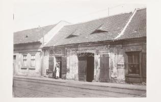 cca 1930 Budapest, Óbuda, Lajos utca 173. sz. ház üzlete, másik oldalon Palma reklámtábla, hátoldalon feliratozott fotó, szép állapotban.