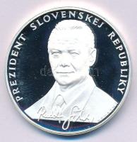 Szlovákia 2001. &quot;Rudolf Schuster elnök&quot; ezüstözött fém emlékérem. Szign.: Novotny (40mm) T:PP Slovakia 2001. &quot;President Rudolf Schuster&quot; silver plated metal commemorative medallion. Sign.: Novotny (40mm) C:PP