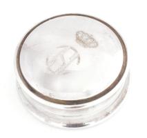 Ezüst(Ag) pirulatartó, jelzett, d: 4,5 cm, nettó: 35,3 g