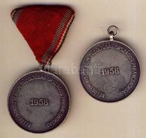 1958. "Önkéntes tűzoltói szolgálatért" 5 + 15 éves érdemérem, az egyik szalaggal T:2