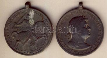 1940. "Erdélyi részek felszabadulásának emlékére" fém díjérem T:2/3+ + 1941. "Délvidék visszafoglalása-Hunyadi" emlékérem T:3