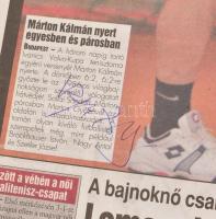 Albert Flórián, Mészöly Kálmán, Varga Zoltán labdarúgók aláírása