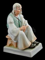 Zsolnay szalonnázó paraszt, kézzel festett, jelzett, egészen apró lepattanással, m: 32 cm