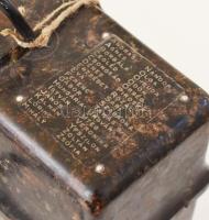 cca 1940-1950 Katonai tábori telefon készülék, bakelit házzal, korának megfelelő állapotban, 27x20x9...
