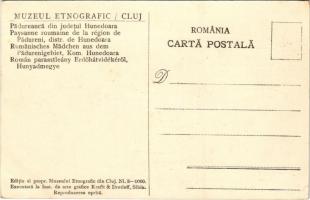 Román parasztleány Erdőhátvidékéről, Hunyad megye / Padureanca din judetul Hundeoara / Rumänisches M...