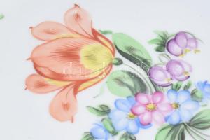 Herendi kínáló. Kézzel festett virágmintákkal díszített, áttört mintás, 2. oszt. jelzéssel, hibátlan...