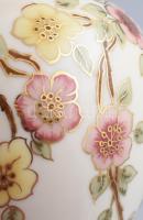 Zsolnay virág mintás porcelán váza. Kézzel festett, jelzett, hibátlan 27 cm