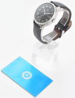 Mercedes Benz SLR férfi karóra, kvarc, naptárkijelzéssel, másodperc segédkörrel, melyből a mutatók h...