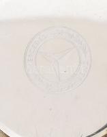 Mercedes Benz SLR férfi karóra, kvarc, naptárkijelzéssel, másodperc segédkörrel, melyből a mutatók h...