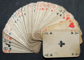 Régi Piatnik francia kártya pakli magyar királyi kártyabélyegzéssel, 393-os sorszámmal, némely lap eléggé megviselt állapotban