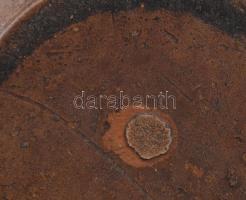 Szilke. Mázas cserép, jelzett. XIX. sz kis kopással d: 15 cm, m: 13 cm