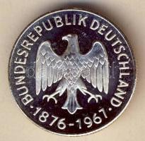 DN "Konrad Adenauer" modern ezüstözött fém érem, fantáziakiadás T:PP