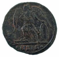 Római Birodalom / Siscia / I. Constantius 334-335. AE Follis bronz (2,34g) T:XF Roman Empire / Sisci...