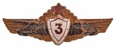 ~1958-1968. Magyar Néphadsereg III. osztályú harckocsivezető festett, zománcozott bronz kitüntető jelvény (26x64mm) T:XF,VF kopott festés, kis zománchiba