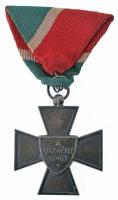 1940. "Nemzetvédelmi Kereszt" ezüstözött bronz kitüntetés mellszalagon T:XF,VF patina, kop...