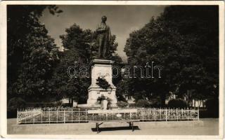 1940 Rimaszombat, Rimavská Sobota; Tompa Mihály szobor / statue (EK)