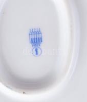 Zsolnay furulyás kutyával. Jelzett, kezénél hiányos, m: 23 cm