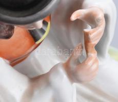 Zsolnay furulyás kutyával. Jelzett, kezénél hiányos, m: 23 cm