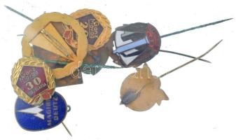 10db-os, magyar és külföldi jelvényekből álló tétel, közte "EMG", "FMV", "V...