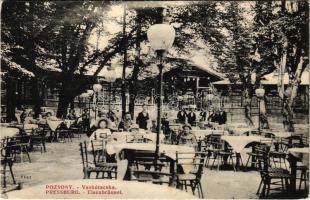 1909 Pozsony, Pressburg, Bratislava; Vaskutacska étterem, kert vendégekkel és pincérekkel / Eisenbrünnel (Eisenbründl) / Zelezná Studienka / spa restaurant, garden with guests and waiters (EK)