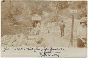 1901 Déva, Kupfer-Erzbergbau, Barbara Stollen / rézbánya bejárata, Barbara akna, iparvasút, "Idegeneknek tilos a bemenet" tábla / copper ore mine, industrial railway. photo (EK)