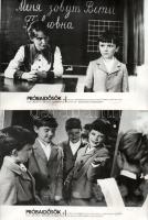 cca 1980 ,,Próbaidősök" című szovjet film jelenetei és szereplői, 13 db vintage produkciós filmfotó (vitrinfotó, lobbyfotó) ezüst zselatinos fotópapíron, a használatból eredő (esetleges) kisebb hibákkal, főleg a szövegmezőnél minden kép foltos, 18x24 cm