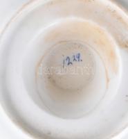 2 darab antik szószos edény, kézzel festett, egyiken repedéssel, d: 14 cm