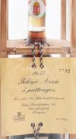 1957 5 puttonyos tokaji aszú bontatlan palack muzeális bor díszcsomagolásban, 0,5l